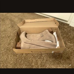 Kookaburra by Ugg Boots